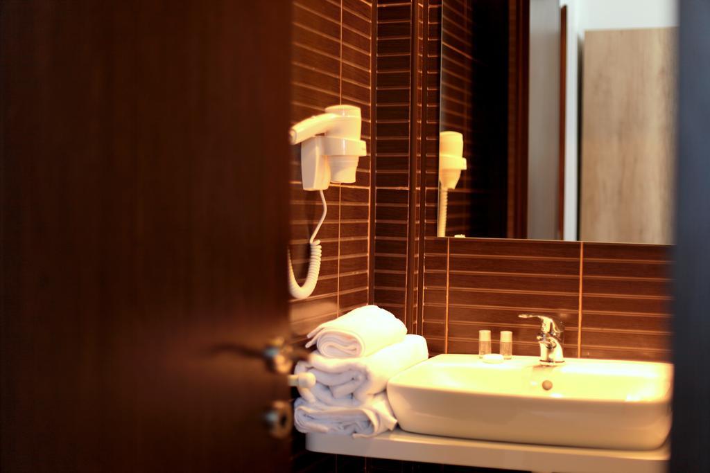 Hotel Hypnotique Năvodari Zewnętrze zdjęcie